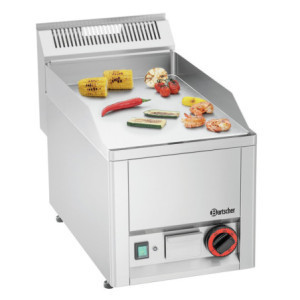 Plancha GPL 320E-G Bartscher: Verchromte glatte Platte und Leistung 3000W