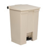 Beige Tretmülleimer 68 L Rubbermaid Step-On: Qualität und Praktikabilität