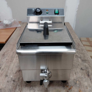 Professional Deep Fryer 13L with Stainless Steel Drain - Dynasteel