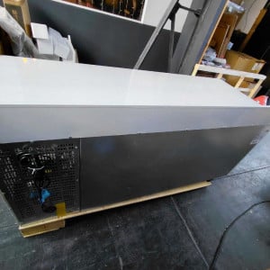 Tischkühler 3 Türen GN1/1 - Tiefe 700 mit Aufkantung - Dynasteel