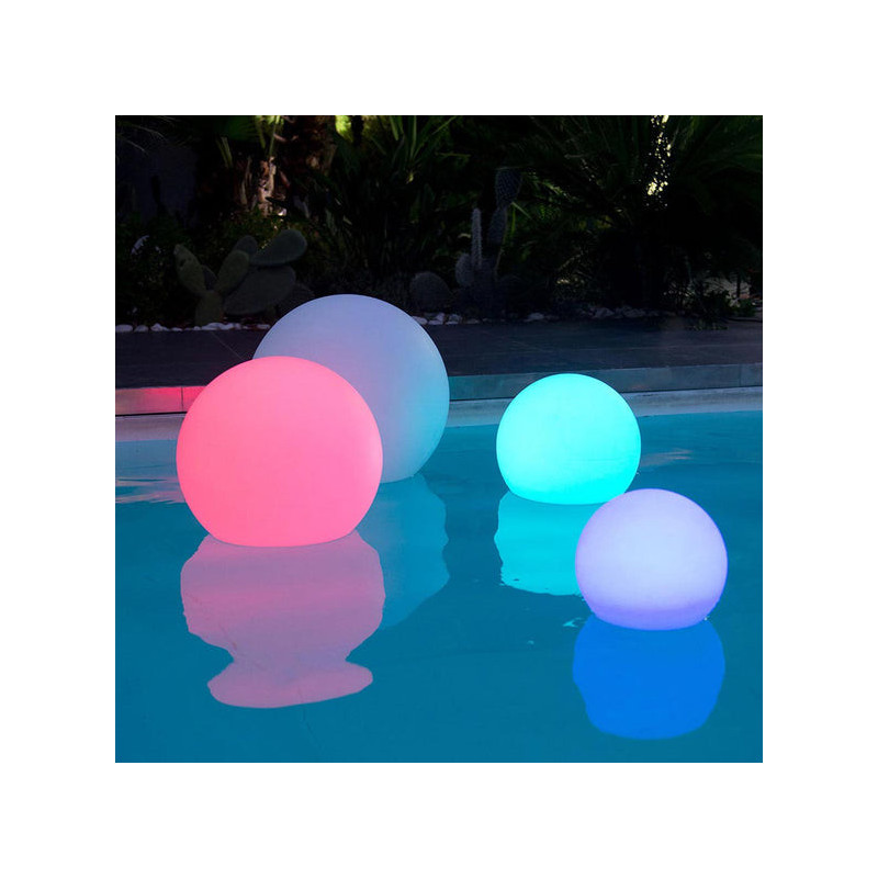 Kabellose Schwimmende Leuchtkugel - Bobby 30 cm - Lumisky Kabellose Schwimmende Leuchtkugel - Bobby 30 cm - Lumisky