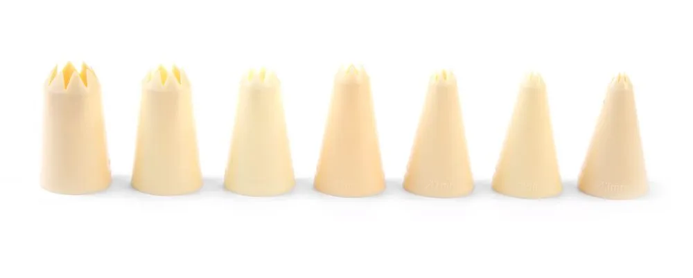 Set von 7 gezackten Aufsätzen